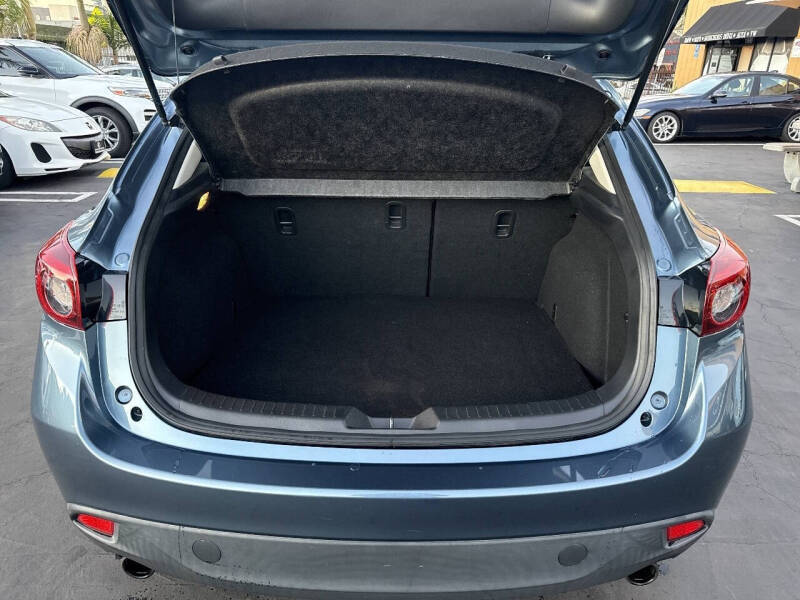 2016 Mazda MAZDA3 s Grand Touring