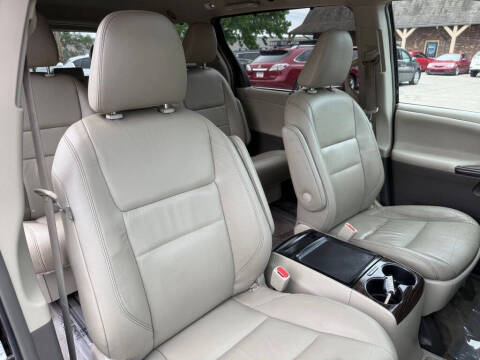 2015 Toyota Sienna XLE Premium 7-Passenger