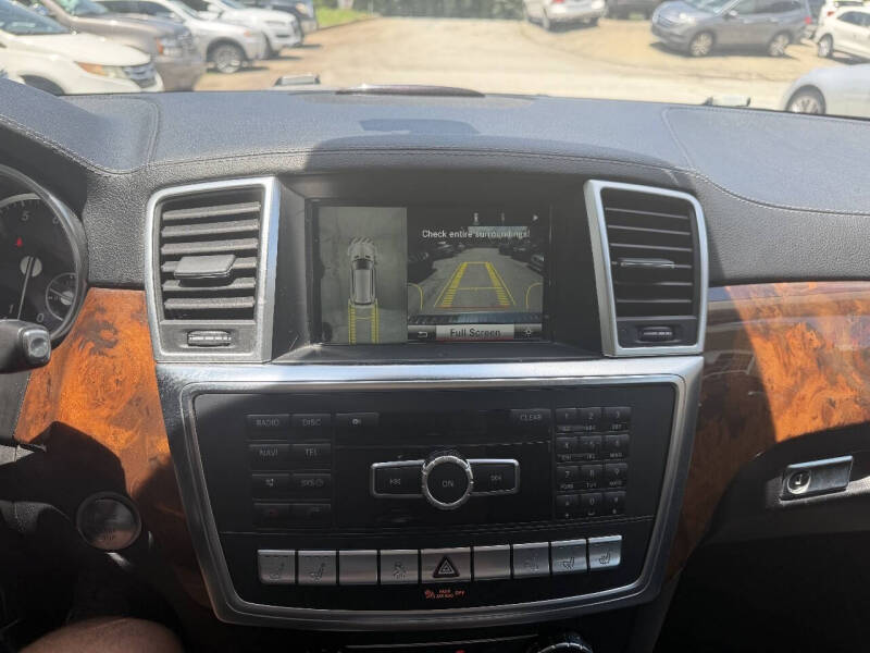 2014 Mercedes-Benz GL-Class GL 550 4MATIC