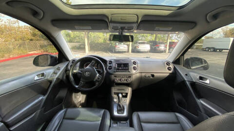 2017 Volkswagen Tiguan 2.0T Wolfsburg Edition 4Motion