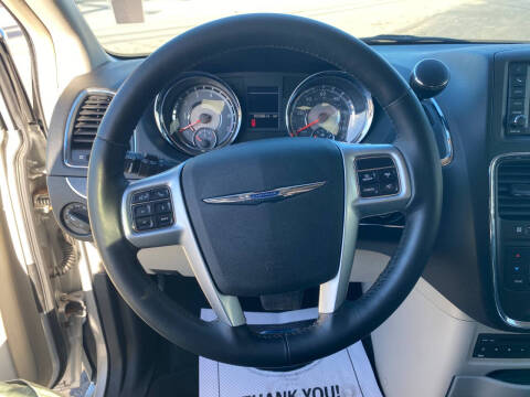 2011 Chrysler Town and Country Touring-L