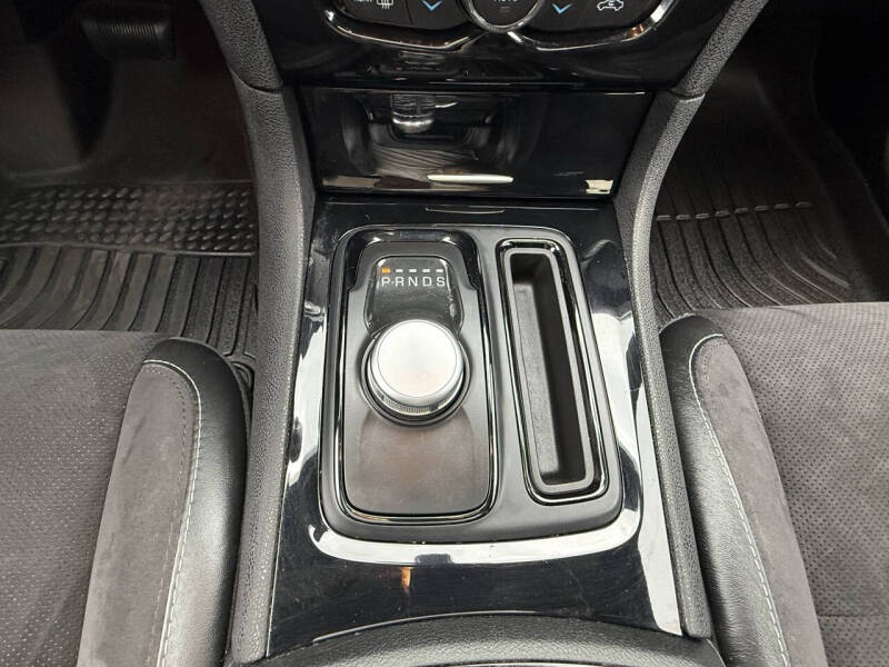 2019 Chrysler 300 S