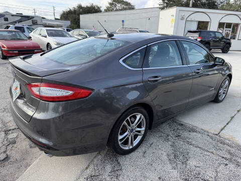2016 Ford Fusion Hybrid Titanium