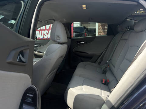 2017 Chevrolet Malibu LT