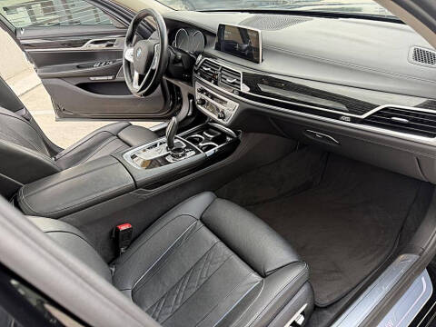 2017 BMW 7 Series 750i