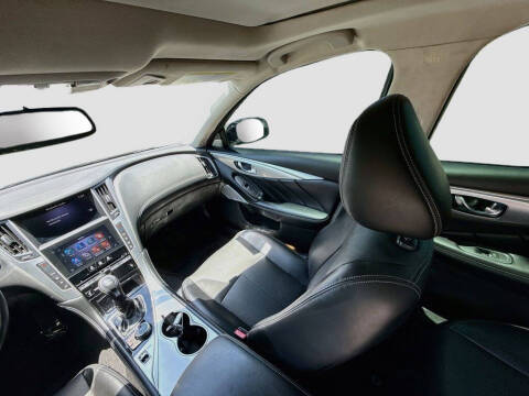 2023 Infiniti Q50 Luxe