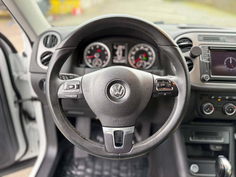 2017 Volkswagen Tiguan 2.0T Wolfsburg Edition 4Motion