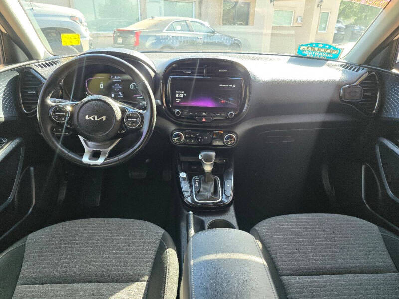 2023 Kia Soul EX