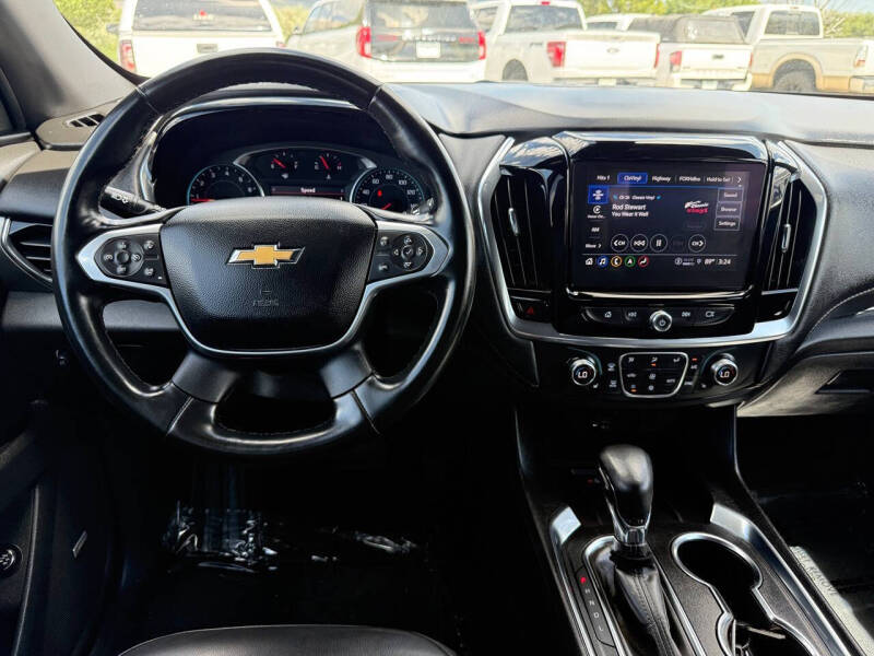 2023 Chevrolet Traverse LT Leather