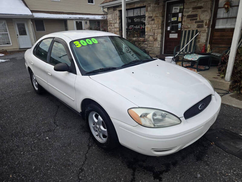 2004 Ford Taurus SES's photo