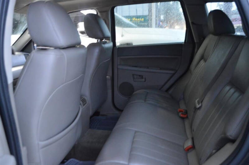 2006 Jeep Grand Cherokee Laredo