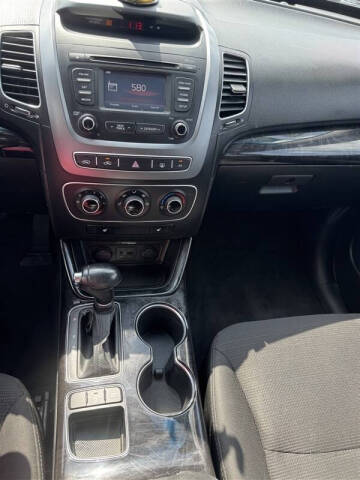 2015 Kia Sorento LX