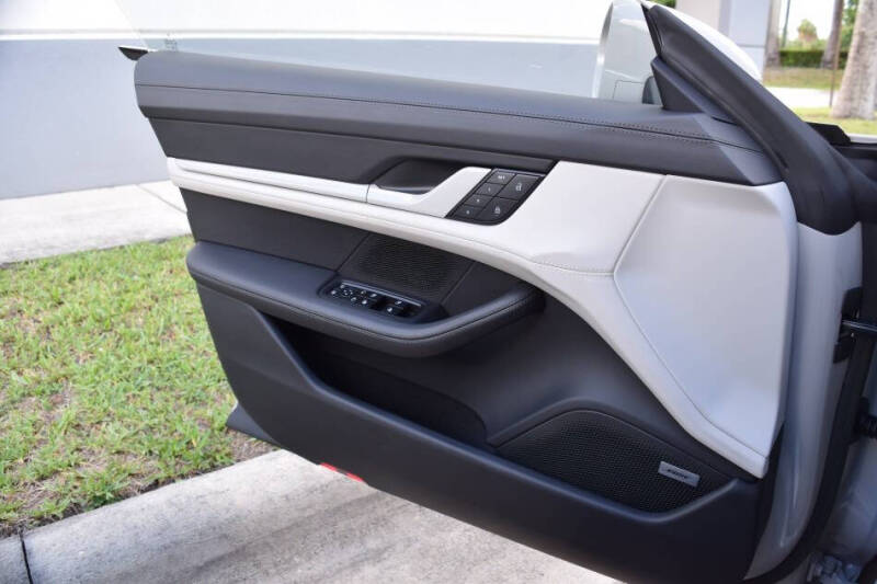 2023 Porsche Taycan Turbo Cross Turismo