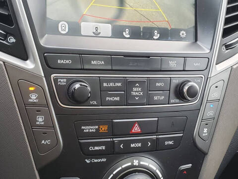 2017 Hyundai Santa Fe SE Ultimate