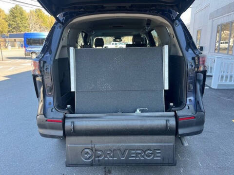 2024 Toyota Sienna XLE 7-Passenger