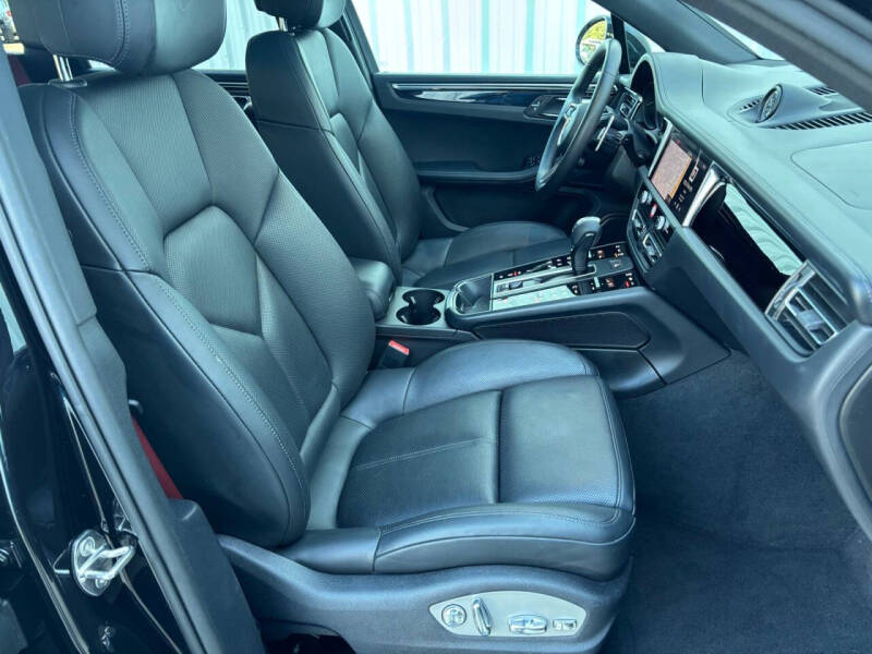 2023 Porsche Macan S