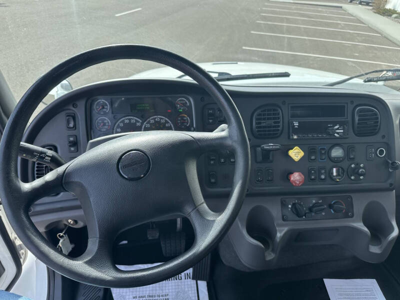 2019 Freightliner M2 112