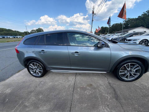 2017 Volvo V60 Cross Country T5 Premier