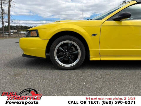 2003 Ford Mustang GT Deluxe