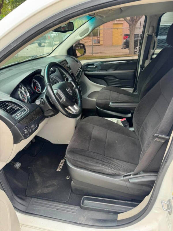 2013 Dodge Grand Caravan SE