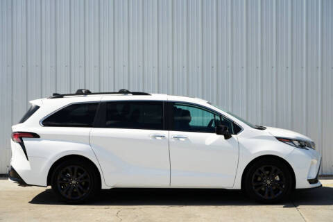 2024 Toyota Sienna XSE 7-Passenger