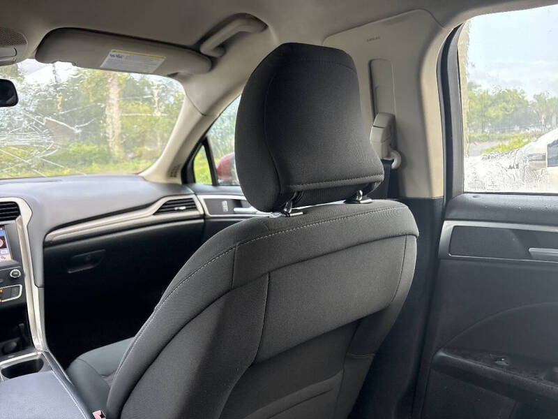 2019 Ford Fusion SE