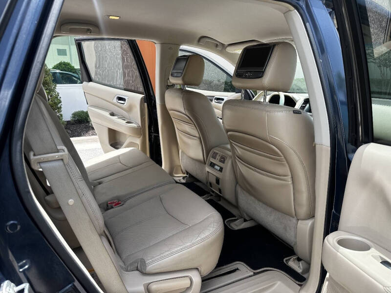 2013 Nissan Pathfinder Platinum