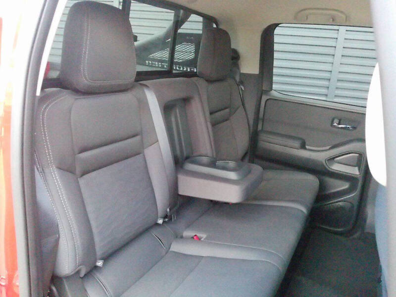 2024 Nissan Frontier SV