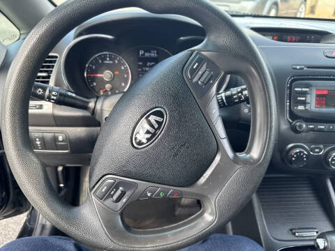 2017 Kia Forte5 LX