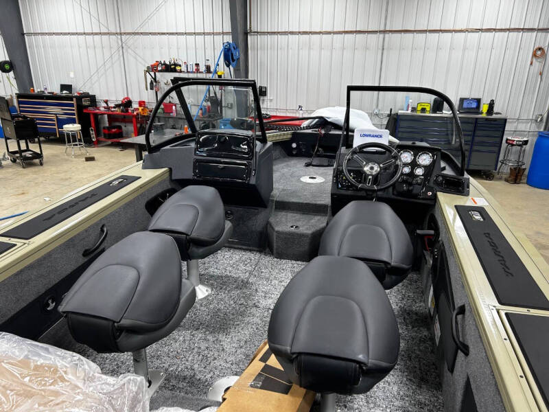 2026 Tracker TARGA 18 WT