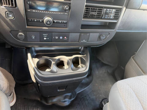 2023 GMC Savana 2500