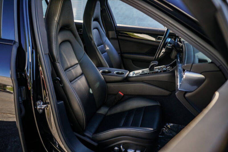 2020 Porsche Panamera