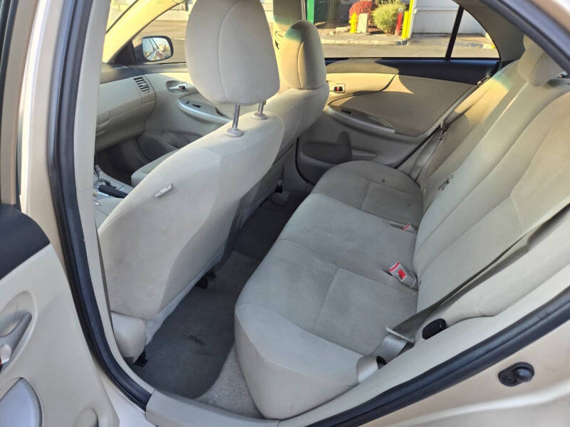 2013 Toyota Corolla LE