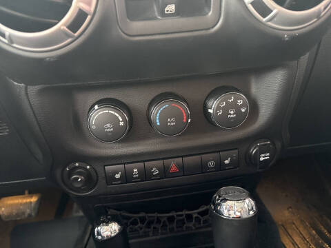 2013 Jeep Wrangler Unlimited Sahara