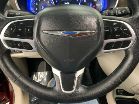 2020 Chrysler Voyager LX