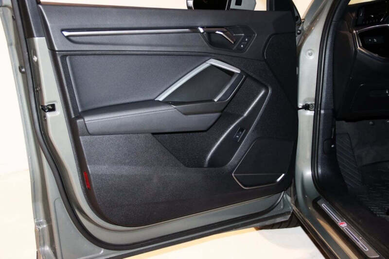 2021 Audi Q3 quattro S line Prem Plus 45 TFSI