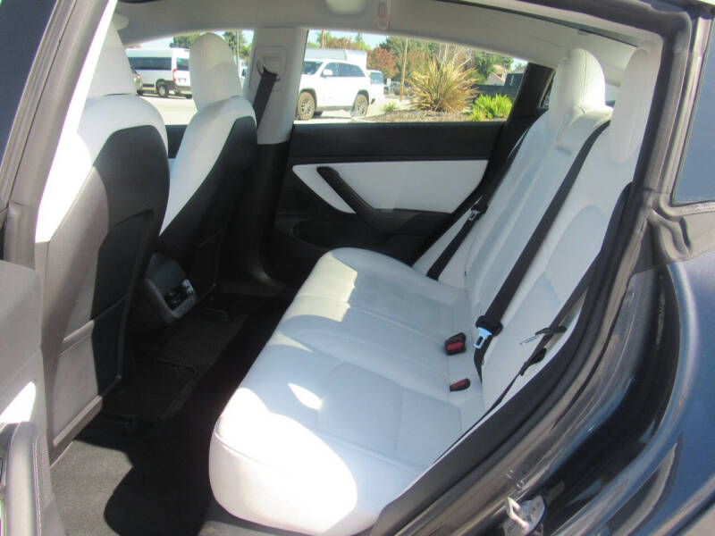 2018 Tesla Model 3 Mid Range