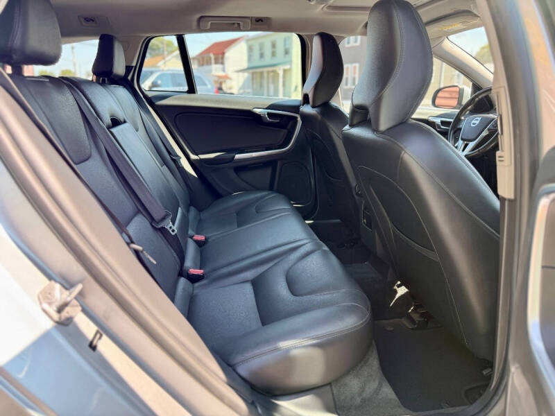 2015 Volvo V60 T5 Premier Plus