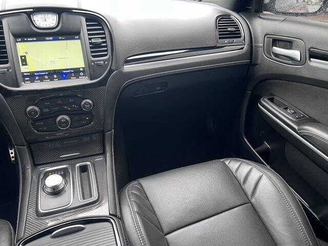 2023 Chrysler 300 C