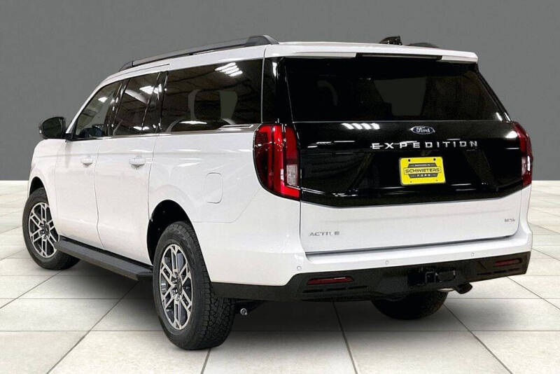 2026 Ford Expedition MAX Active