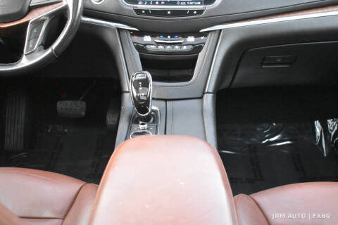 2020 Cadillac XT5 Premium Luxury