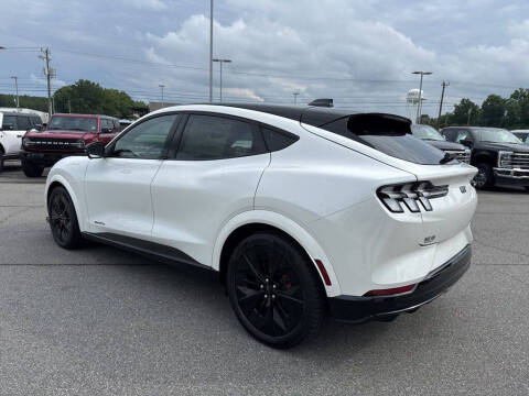 2025 Ford Mustang Mach-E GT