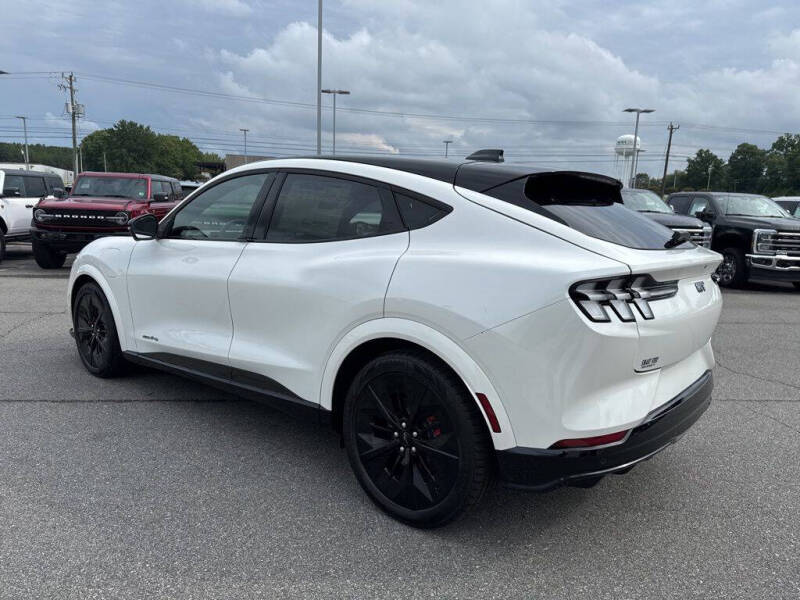 2025 Ford Mustang Mach-E GT