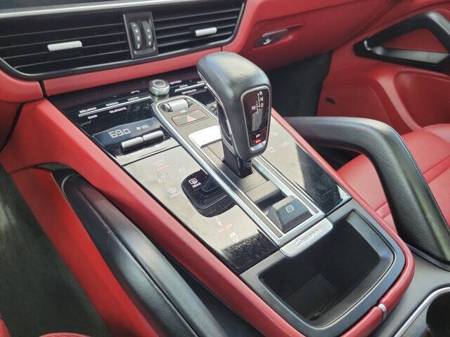 2023 Porsche Cayenne Coupe Platinum Edition