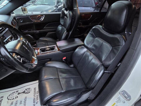 2019 Lincoln Continental Select