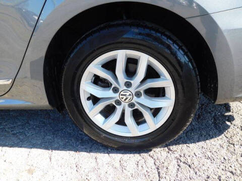 2017 Volkswagen Passat 1.8T S