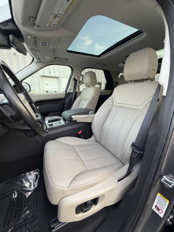 2017 Land Rover Discovery SE
