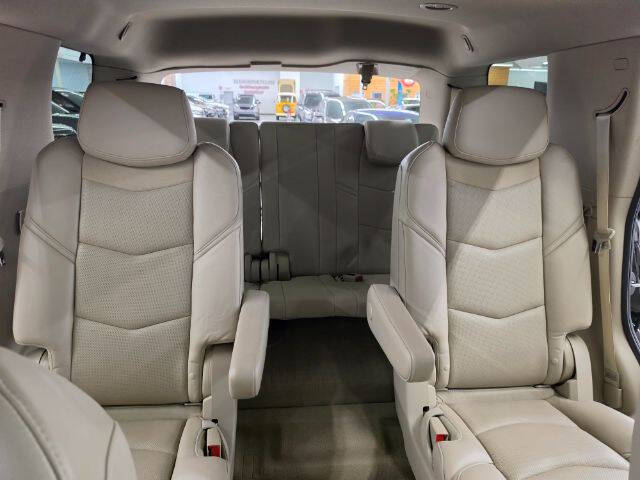 2020 Cadillac Escalade Luxury
