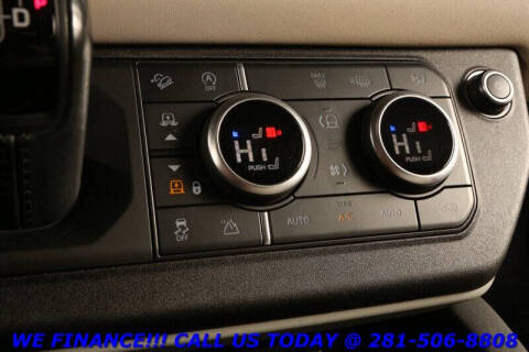 2022 Land Rover Defender 110 SE