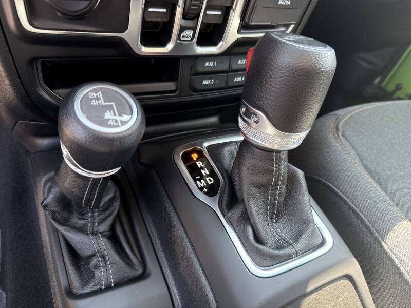 2025 Jeep Gladiator Sport S